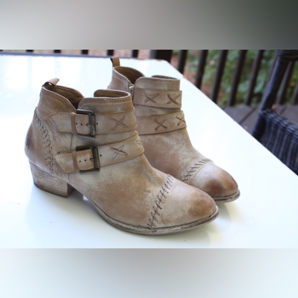 ROAN Dune ankle boots